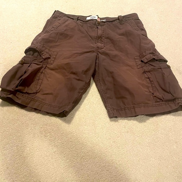🌾 Levi’s Cargo shorts - Picture 4 of 4